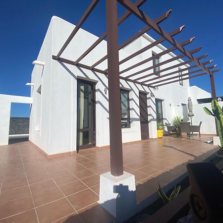 Casa Amarillo Del Sol Villa Playa Blanca Dış mekan fotoğraf